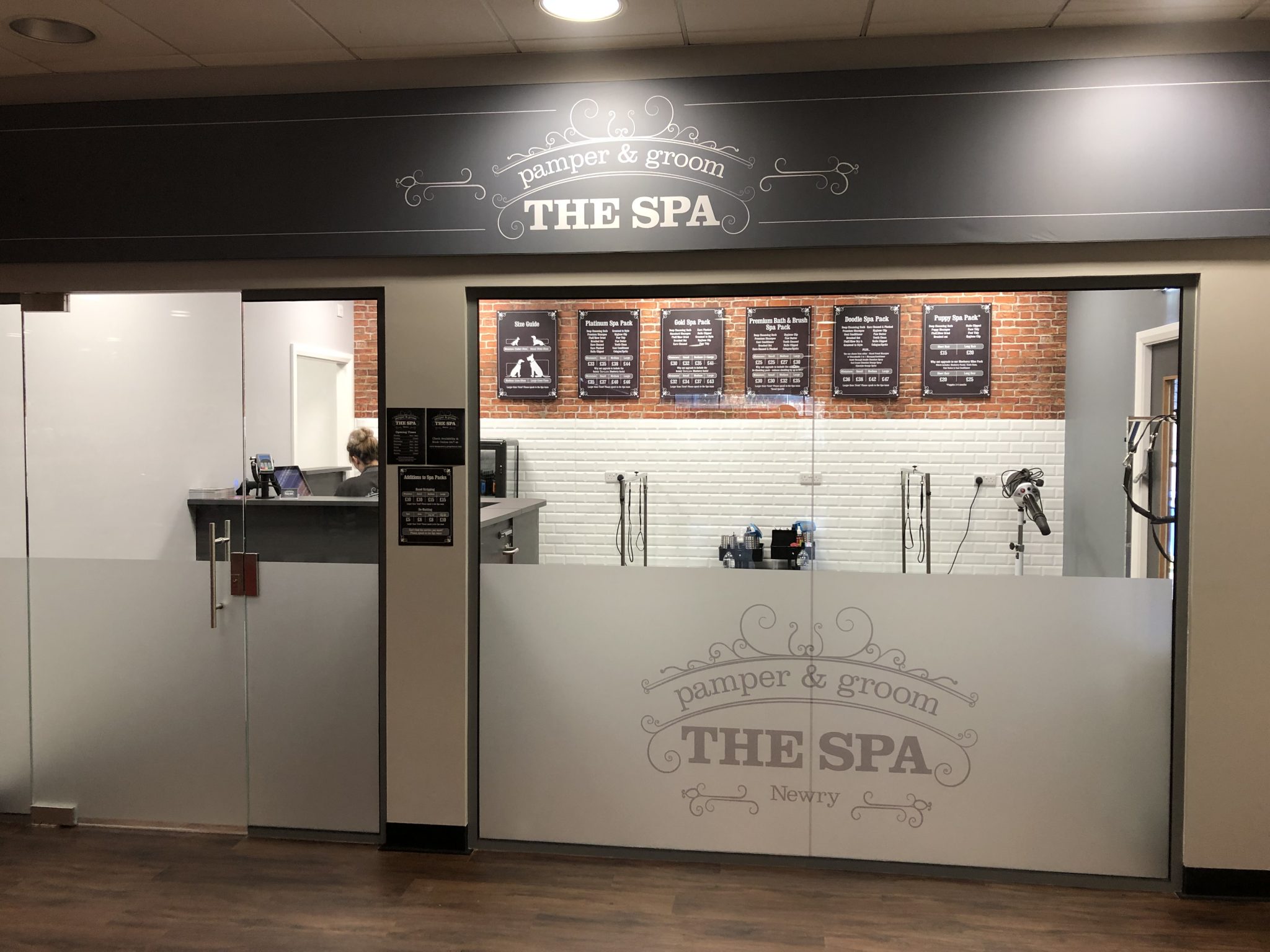 JOLLYES DOG SPA GETS THE GEM TREATMENT Gem Interior Contracts Ltd jollyes-dog-spa-gets-the-gem-treatment-gem-interior-contracts-ltd